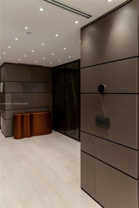 待售: $5,495,000 (3 贝兹, 3 浴室, 3110 平方英尺)