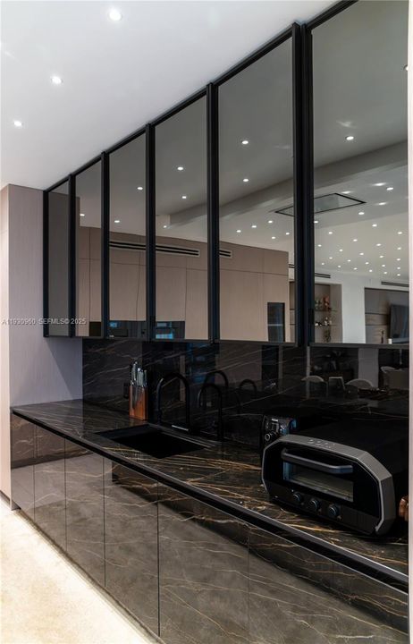 待售: $5,495,000 (3 贝兹, 3 浴室, 3110 平方英尺)