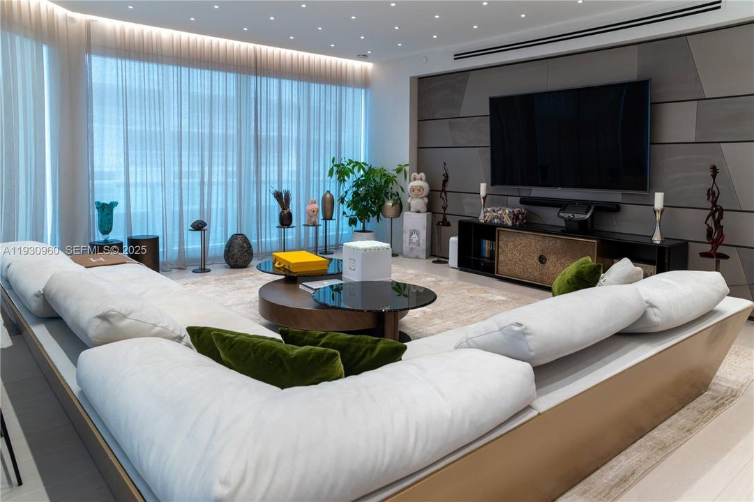 待售: $5,495,000 (3 贝兹, 3 浴室, 3110 平方英尺)