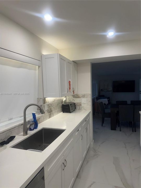 В аренду: $2,800 (2 спален, 1 ванн, 967 Квадратных фут)