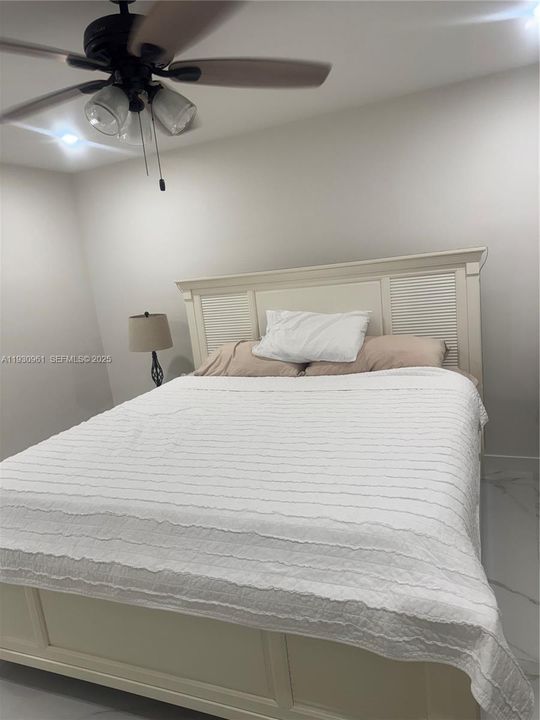 В аренду: $2,800 (2 спален, 1 ванн, 967 Квадратных фут)