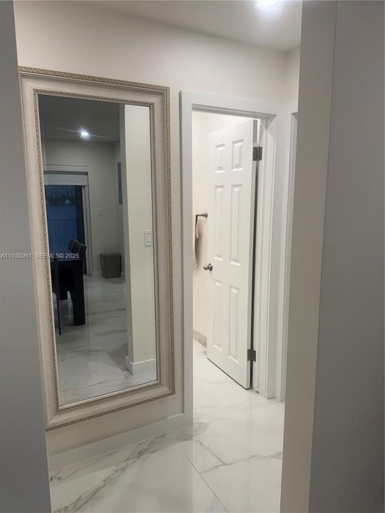 В аренду: $2,800 (2 спален, 1 ванн, 967 Квадратных фут)