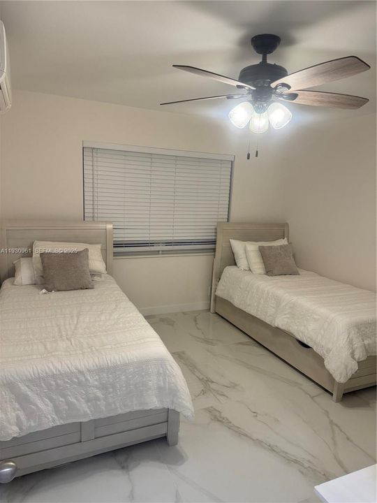 В аренду: $2,800 (2 спален, 1 ванн, 967 Квадратных фут)