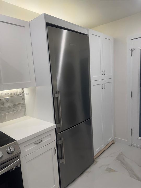 В аренду: $2,800 (2 спален, 1 ванн, 967 Квадратных фут)