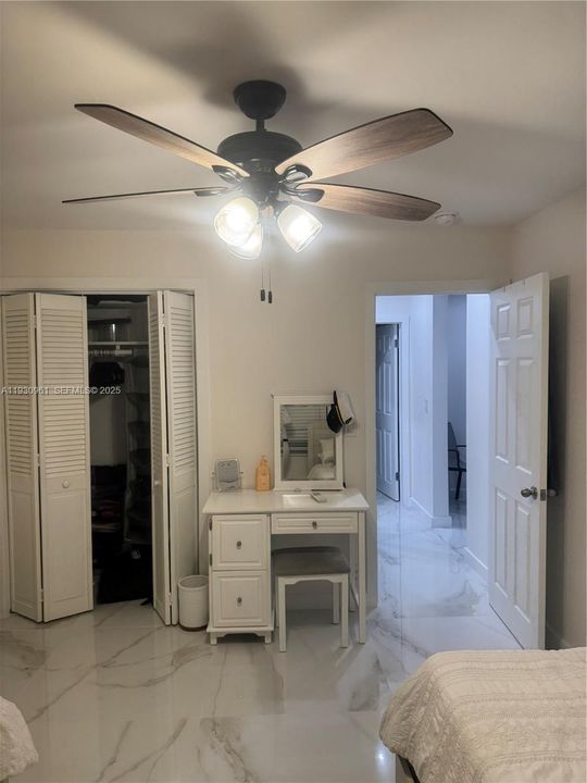 В аренду: $2,800 (2 спален, 1 ванн, 967 Квадратных фут)