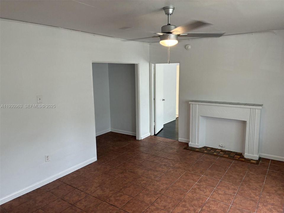 В аренду: $1,900 (1 спален, 1 ванн, 560 Квадратных фут)