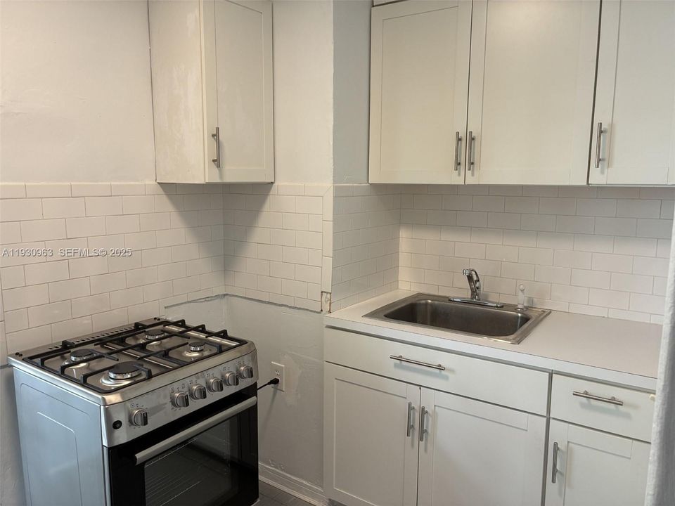 В аренду: $1,900 (1 спален, 1 ванн, 560 Квадратных фут)