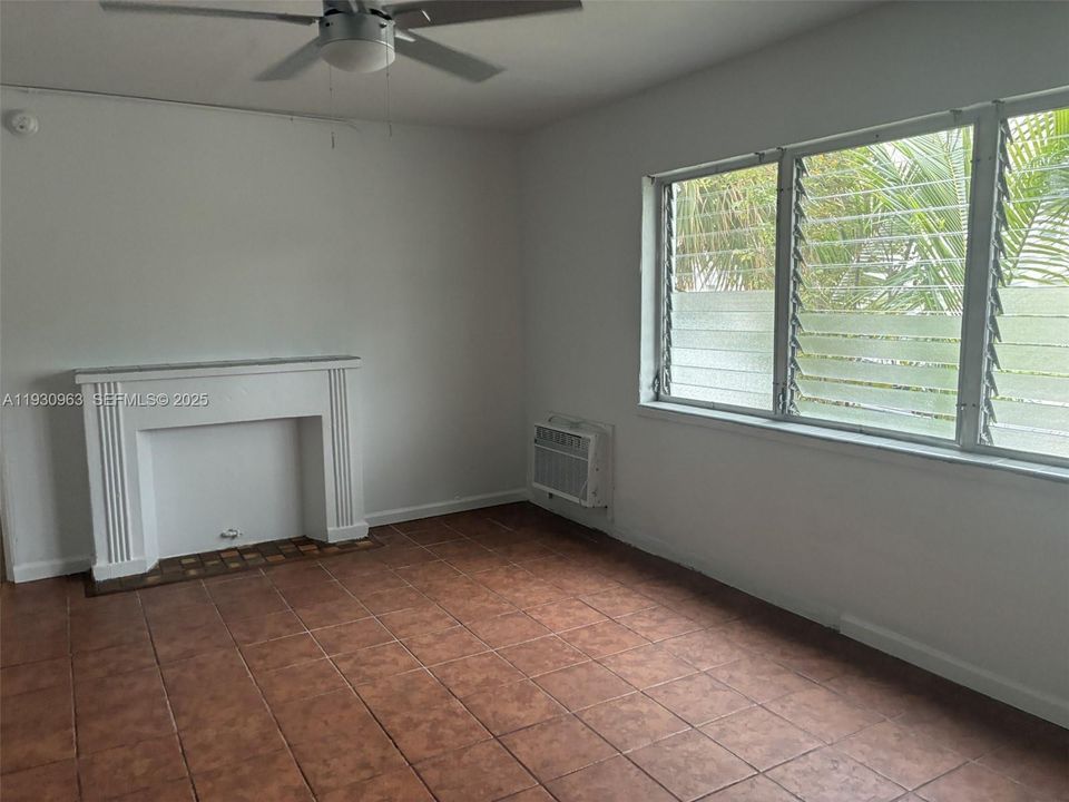 В аренду: $1,900 (1 спален, 1 ванн, 560 Квадратных фут)