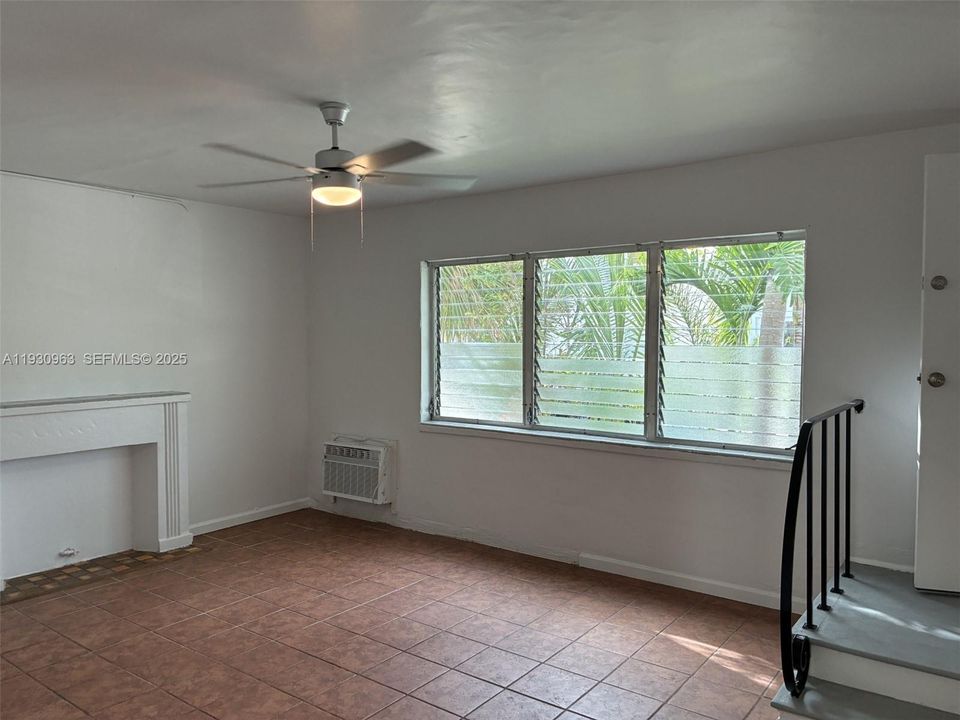 В аренду: $1,900 (1 спален, 1 ванн, 560 Квадратных фут)