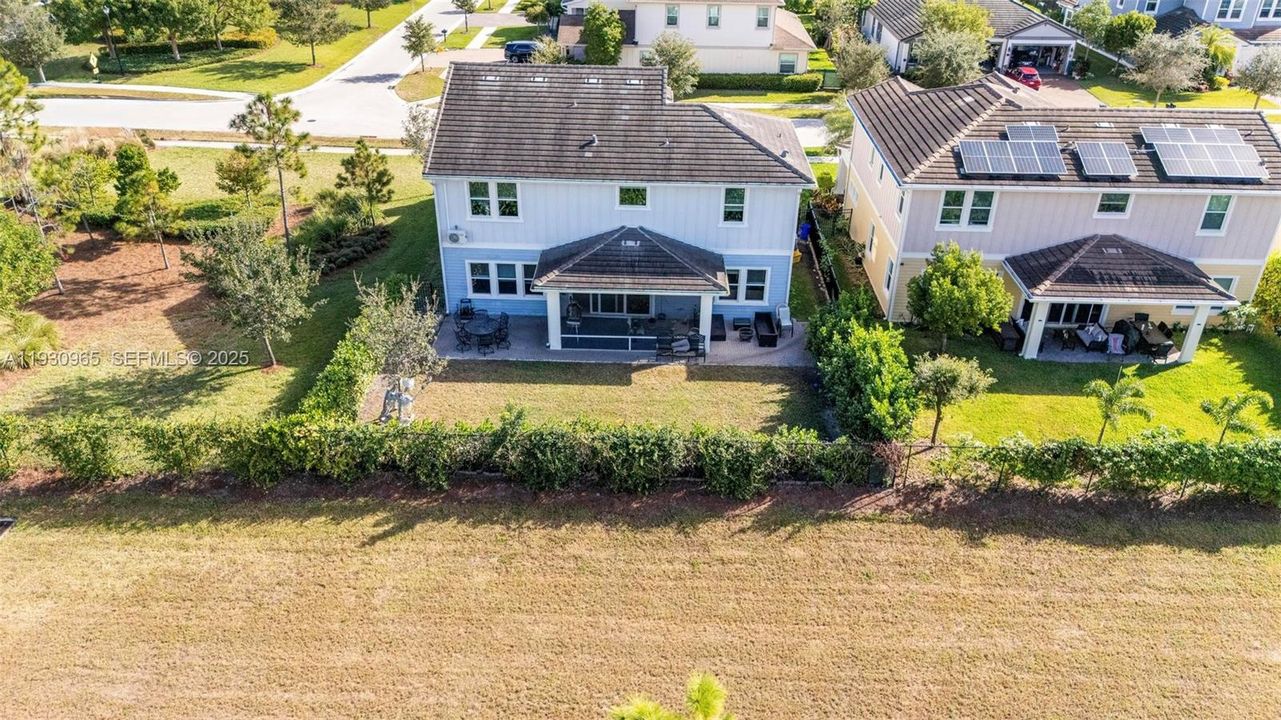 For Sale: $774,000 (6 beds, 4 baths, 3361 Square Feet)