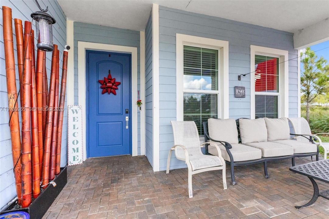 For Sale: $774,000 (6 beds, 4 baths, 3361 Square Feet)