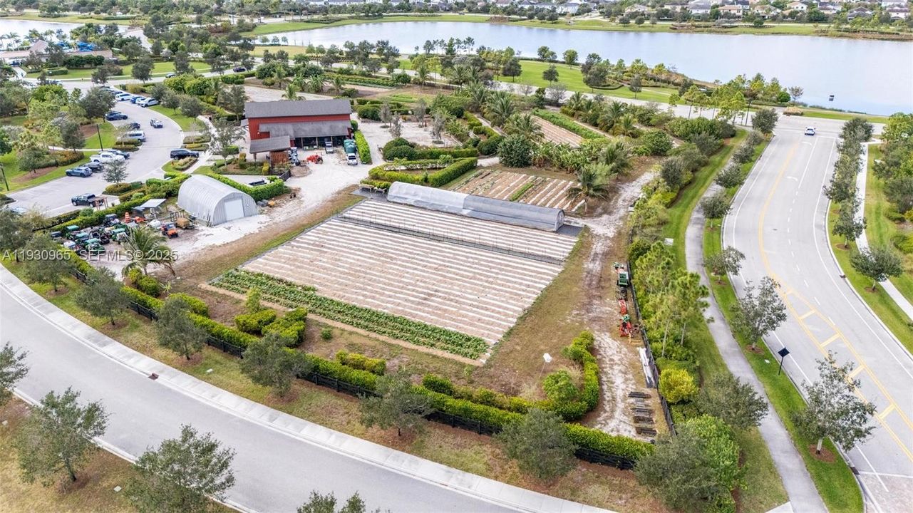 For Sale: $774,000 (6 beds, 4 baths, 3361 Square Feet)