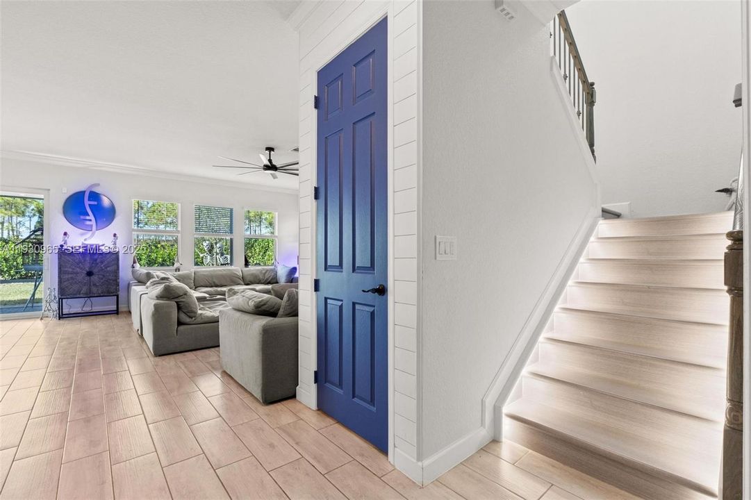 For Sale: $774,000 (6 beds, 4 baths, 3361 Square Feet)