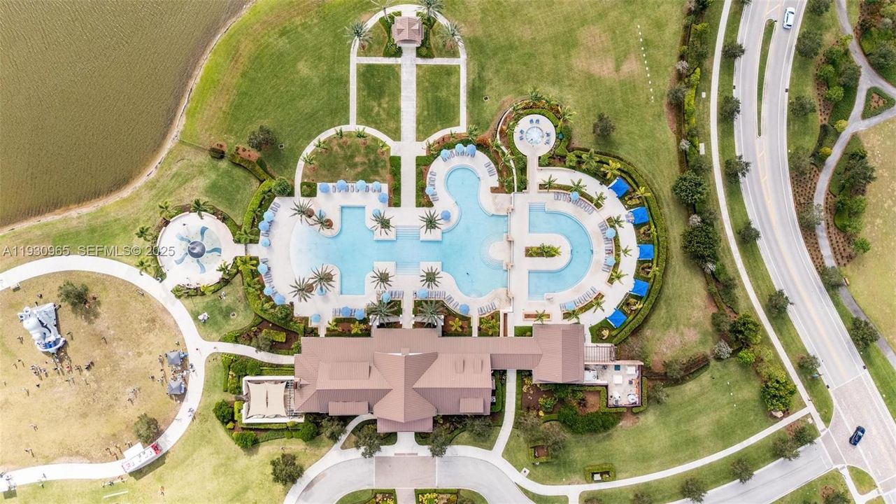 For Sale: $774,000 (6 beds, 4 baths, 3361 Square Feet)