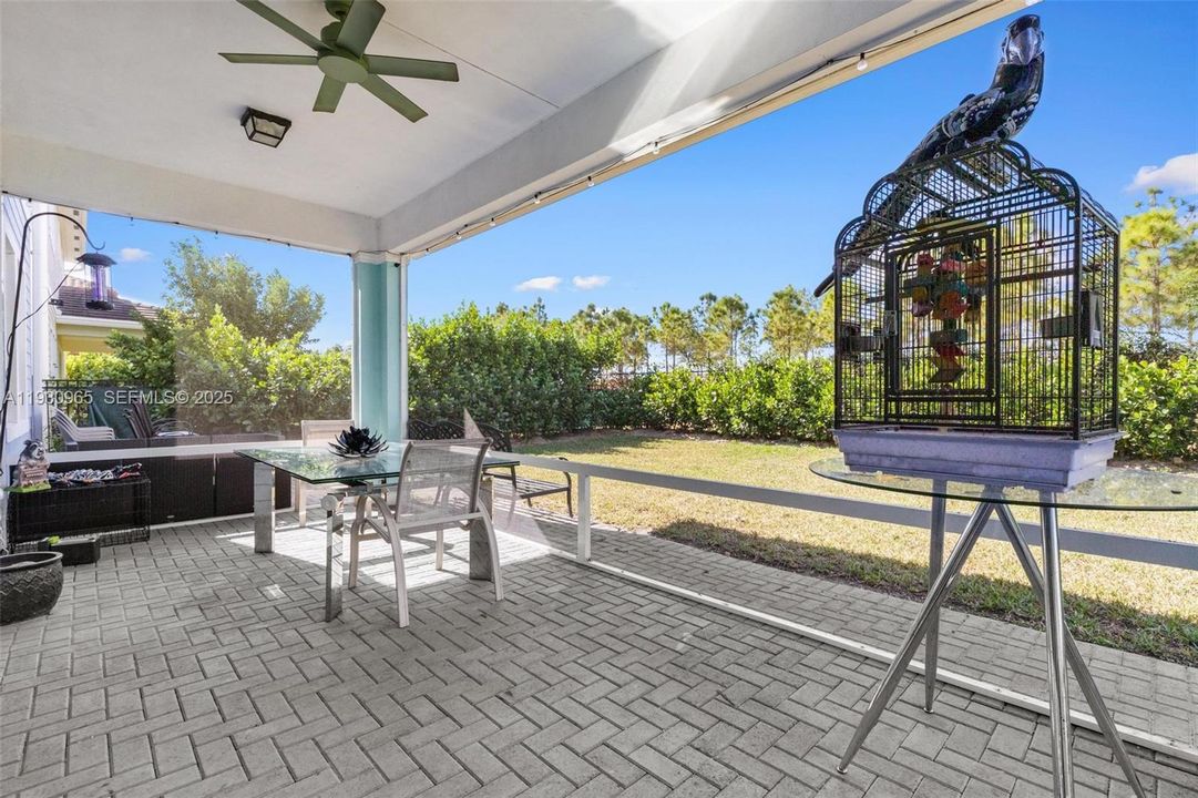 For Sale: $774,000 (6 beds, 4 baths, 3361 Square Feet)