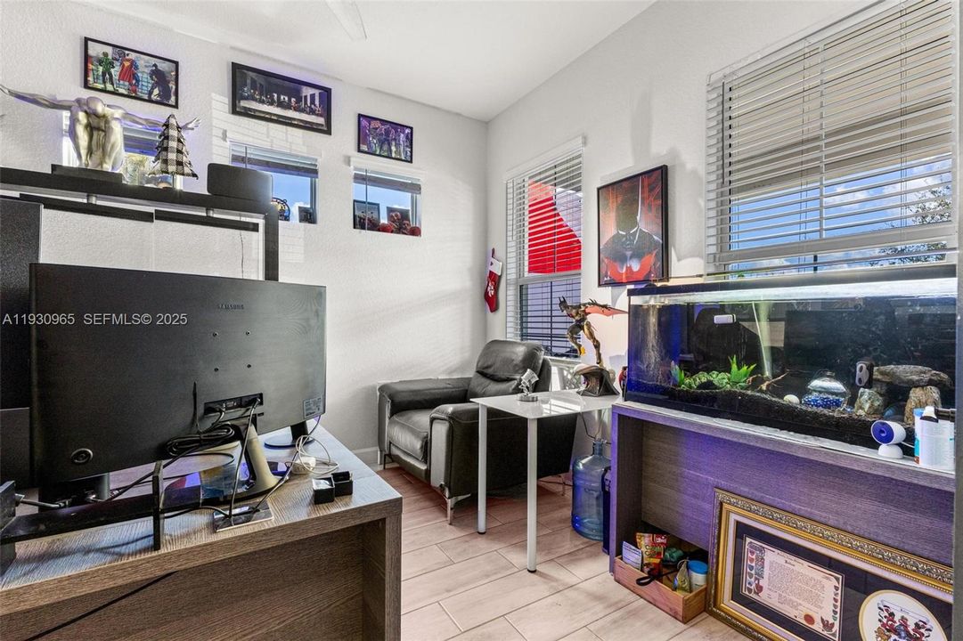 For Sale: $774,000 (6 beds, 4 baths, 3361 Square Feet)