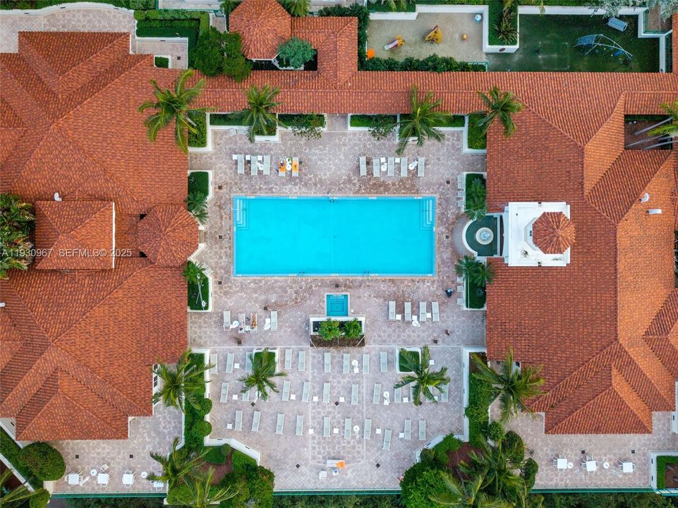 En Venta: $540,000 (2 camas, 2 baños, 1320 Pies cuadrados)