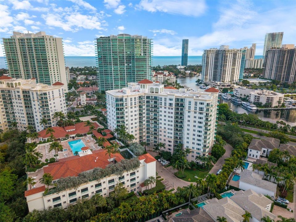 En Venta: $540,000 (2 camas, 2 baños, 1320 Pies cuadrados)