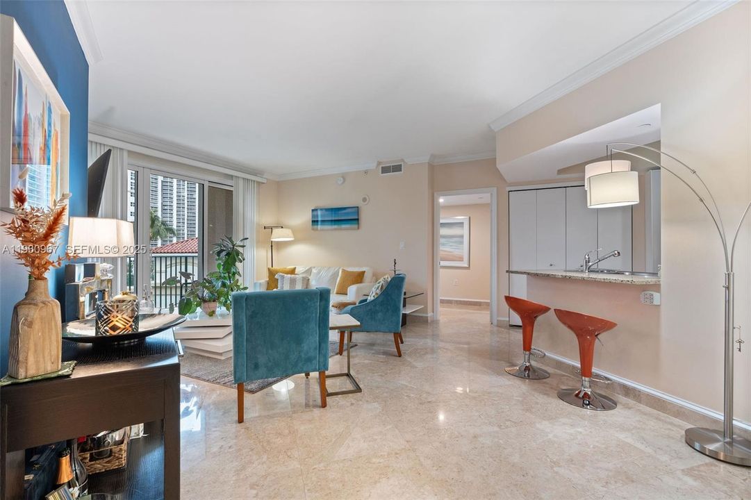 En Venta: $540,000 (2 camas, 2 baños, 1320 Pies cuadrados)