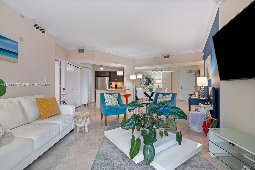 En Venta: $540,000 (2 camas, 2 baños, 1320 Pies cuadrados)