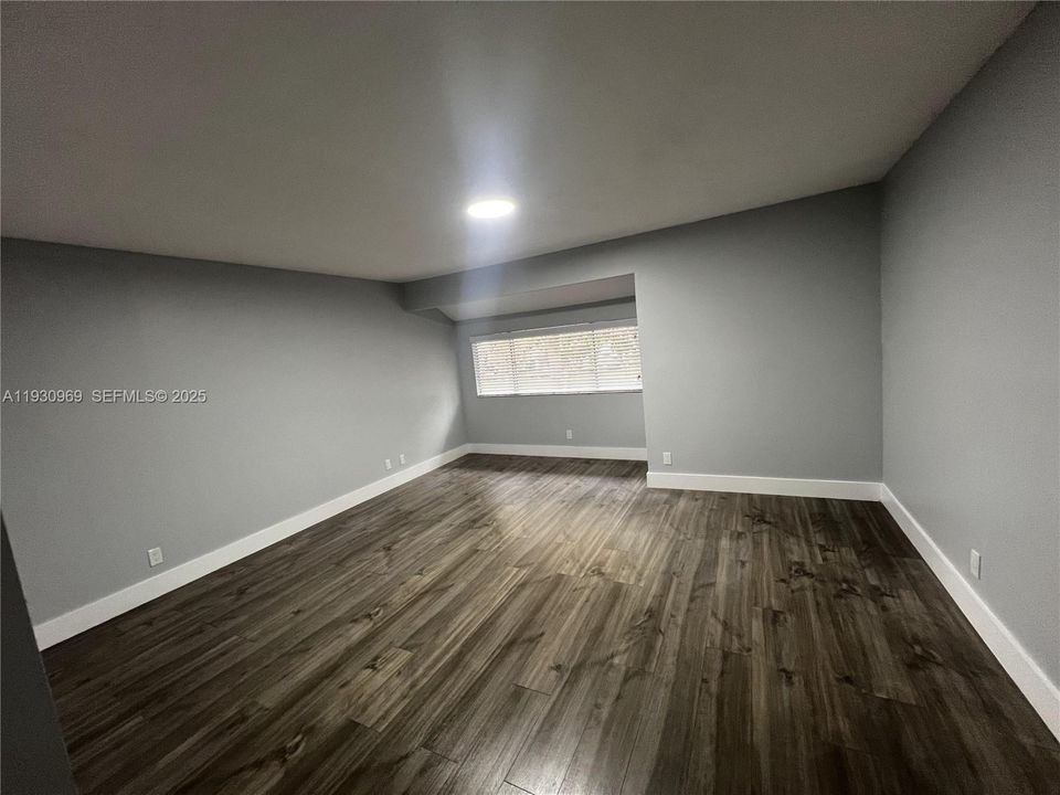 For Rent: $3,350 (4 beds, 2 baths, 2020 Square Feet)