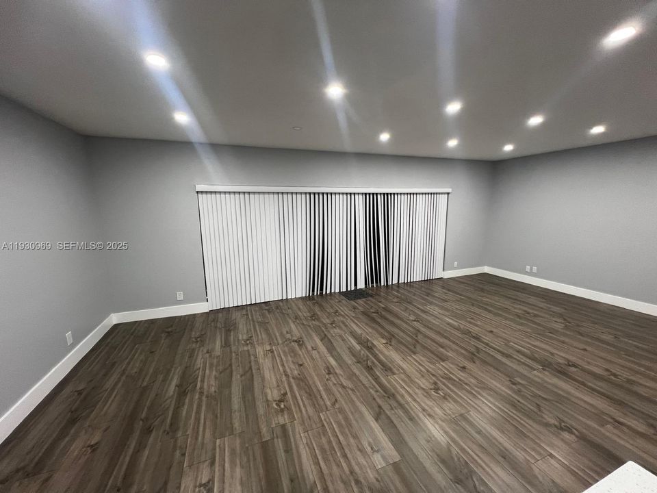 For Rent: $3,350 (4 beds, 2 baths, 2020 Square Feet)