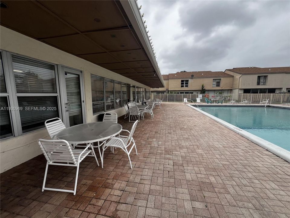 For Rent: $3,350 (4 beds, 2 baths, 2020 Square Feet)