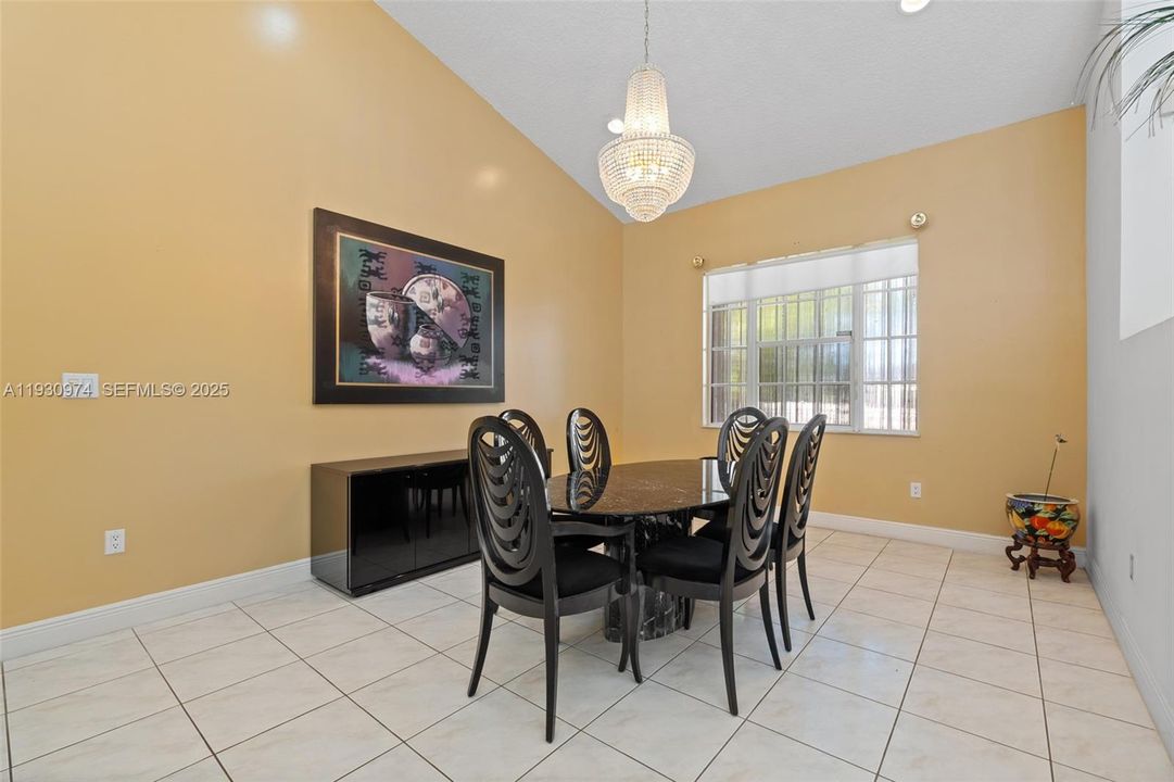 На продажу: $1,300,000 (5 спален, 4 ванн, 3194 Квадратных фут)