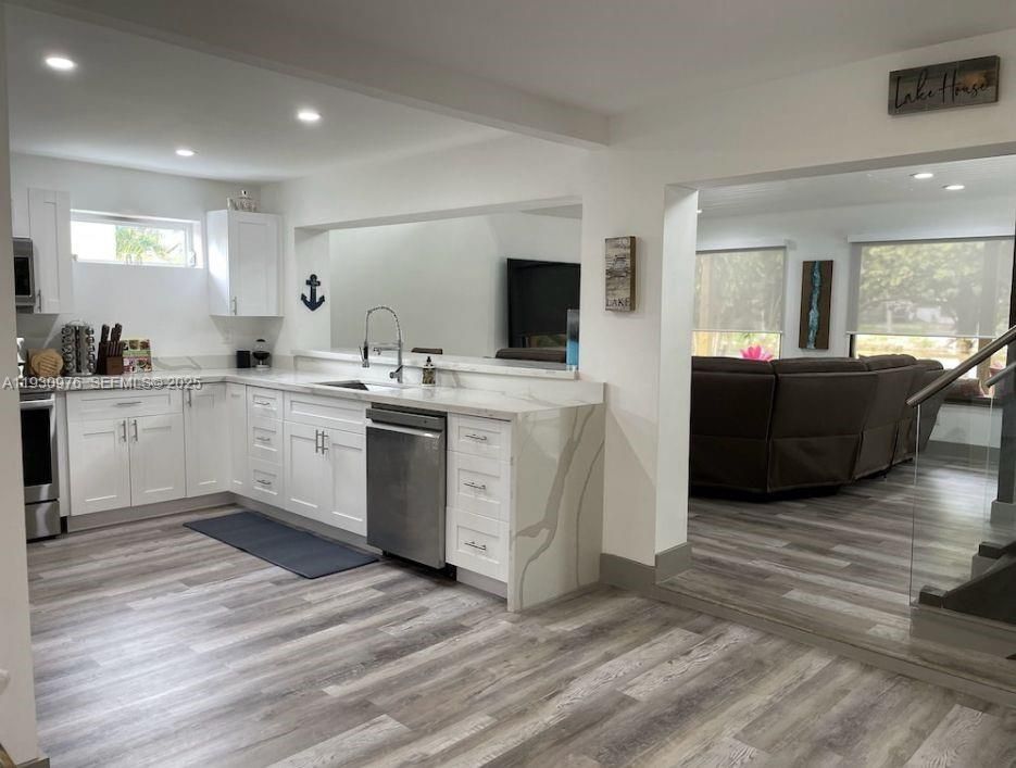 En Renta: $4,500 (4 camas, 2 baños, 2352 Pies cuadrados)