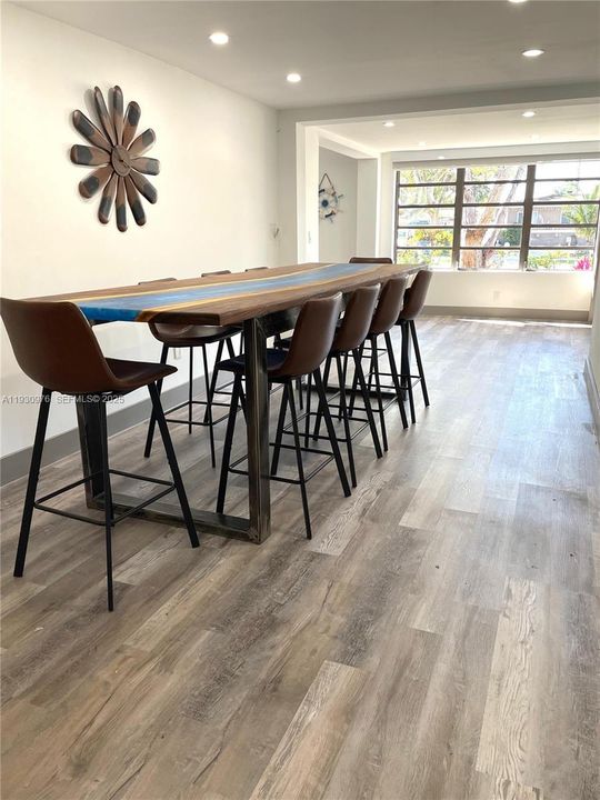 En Renta: $4,500 (4 camas, 2 baños, 2352 Pies cuadrados)