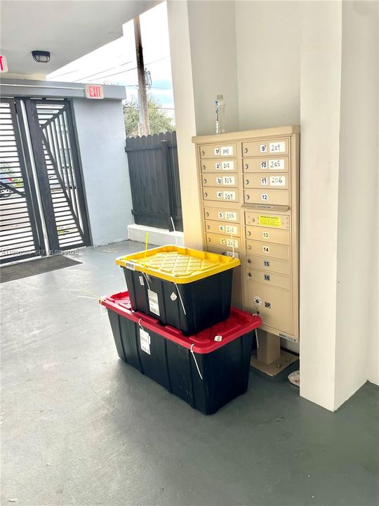 В аренду: $2,550 (2 спален, 1 ванн, 750 Квадратных фут)