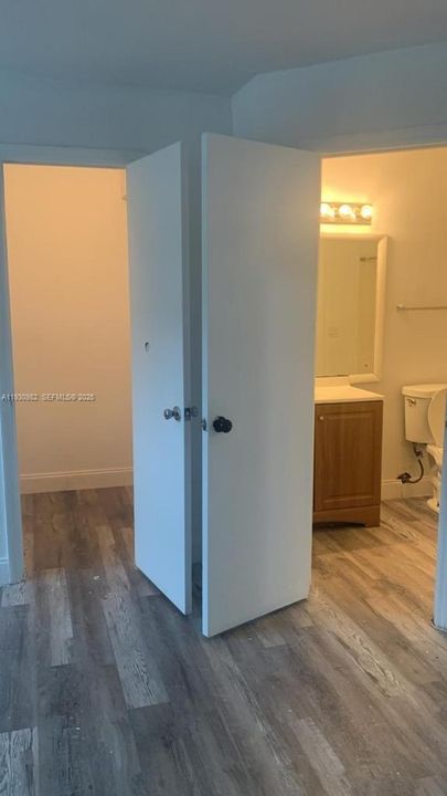 出租: $1,900 (2 贝兹, 2 浴室, 1036 平方英尺)