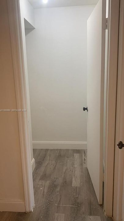 出租: $1,900 (2 贝兹, 2 浴室, 1036 平方英尺)