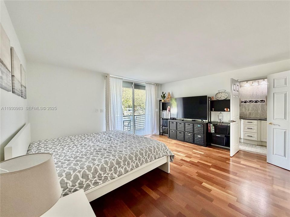 En Venta: $679,000 (3 camas, 2 baños, 1804 Pies cuadrados)