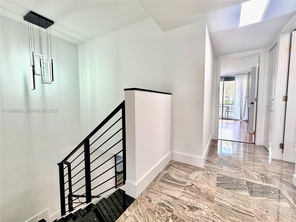 En Venta: $679,000 (3 camas, 2 baños, 1804 Pies cuadrados)