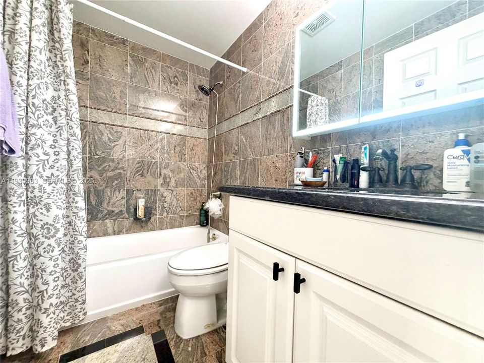 En Venta: $679,000 (3 camas, 2 baños, 1804 Pies cuadrados)