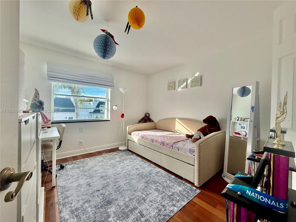 En Venta: $679,000 (3 camas, 2 baños, 1804 Pies cuadrados)