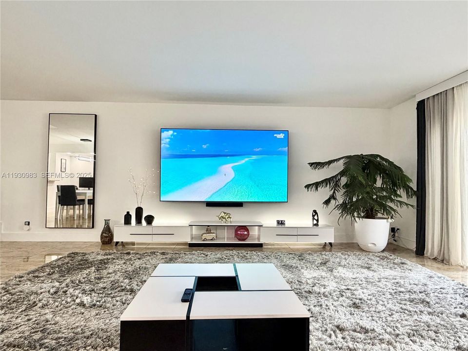 En Venta: $679,000 (3 camas, 2 baños, 1804 Pies cuadrados)