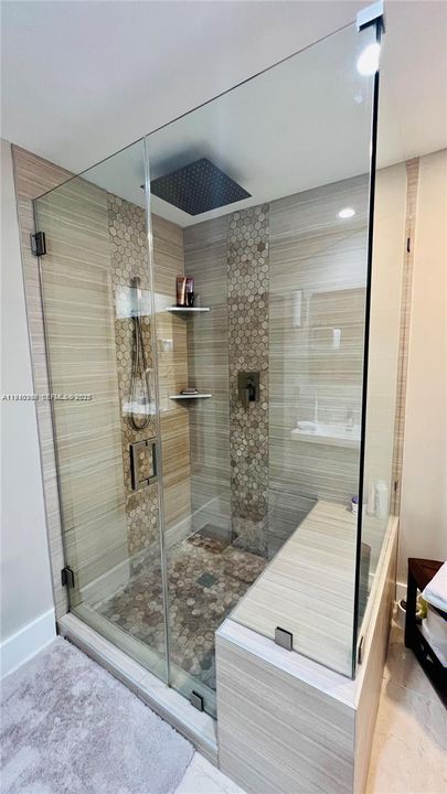 For Rent: $2,950 (1 beds, 1 baths, 900 Square Feet)