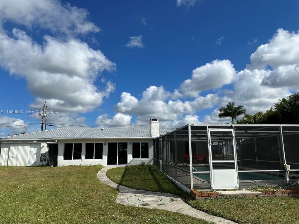 待售: $750,000 (3 贝兹, 2 浴室, 1850 平方英尺)