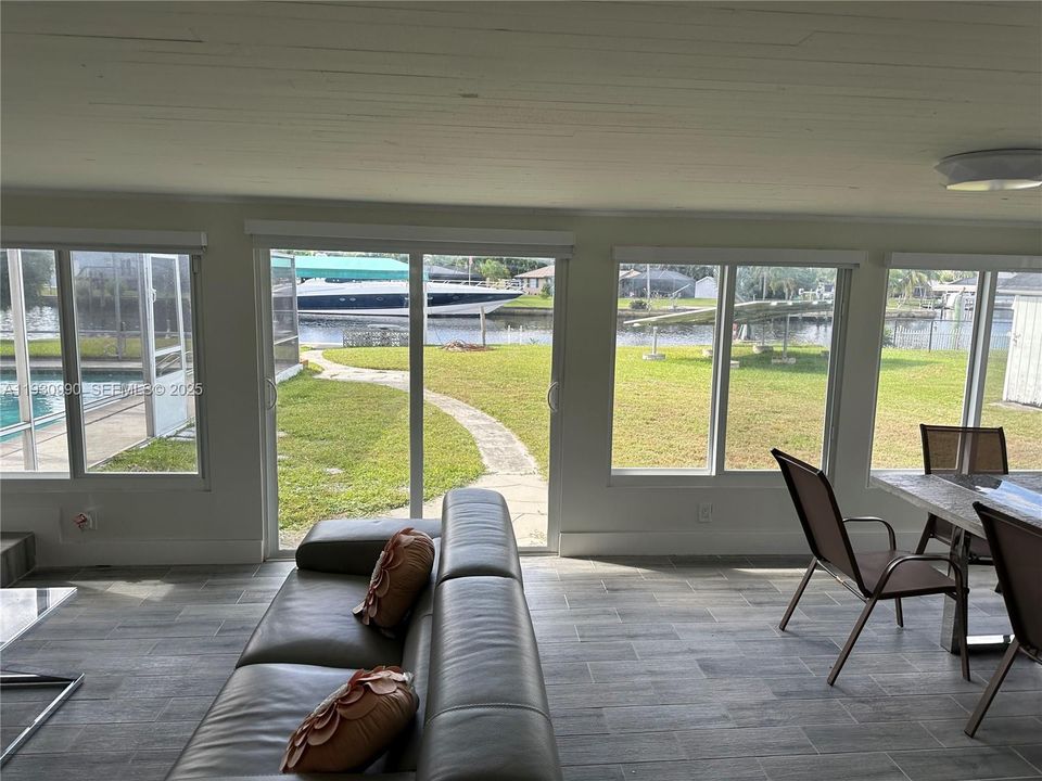 待售: $750,000 (3 贝兹, 2 浴室, 1850 平方英尺)