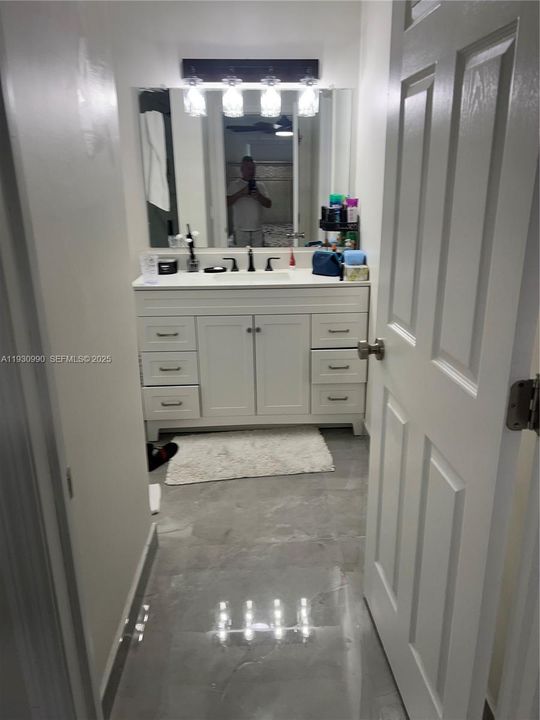 待售: $750,000 (3 贝兹, 2 浴室, 1850 平方英尺)