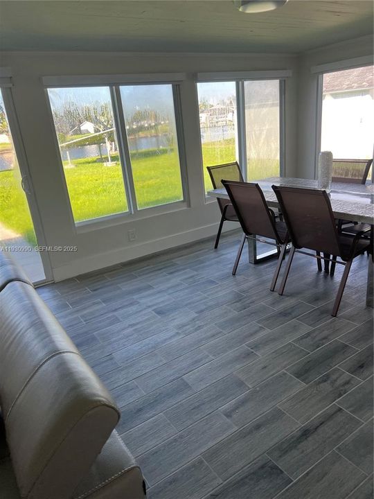 待售: $750,000 (3 贝兹, 2 浴室, 1850 平方英尺)