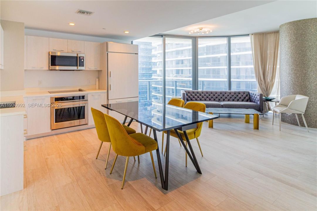 En Renta: $6,250 (2 camas, 2 baños, 1042 Pies cuadrados)