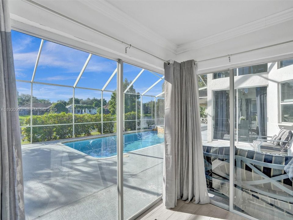 En Renta: $5,800 (5 camas, 3 baños, 3296 Pies cuadrados)