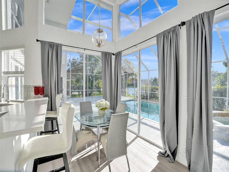 En Renta: $5,800 (5 camas, 3 baños, 3296 Pies cuadrados)