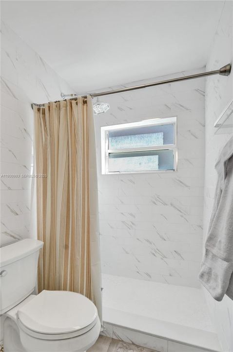 En Renta: $5,800 (5 camas, 3 baños, 3296 Pies cuadrados)