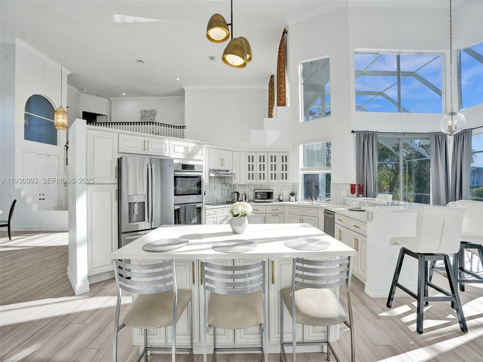 En Renta: $5,800 (5 camas, 3 baños, 3296 Pies cuadrados)