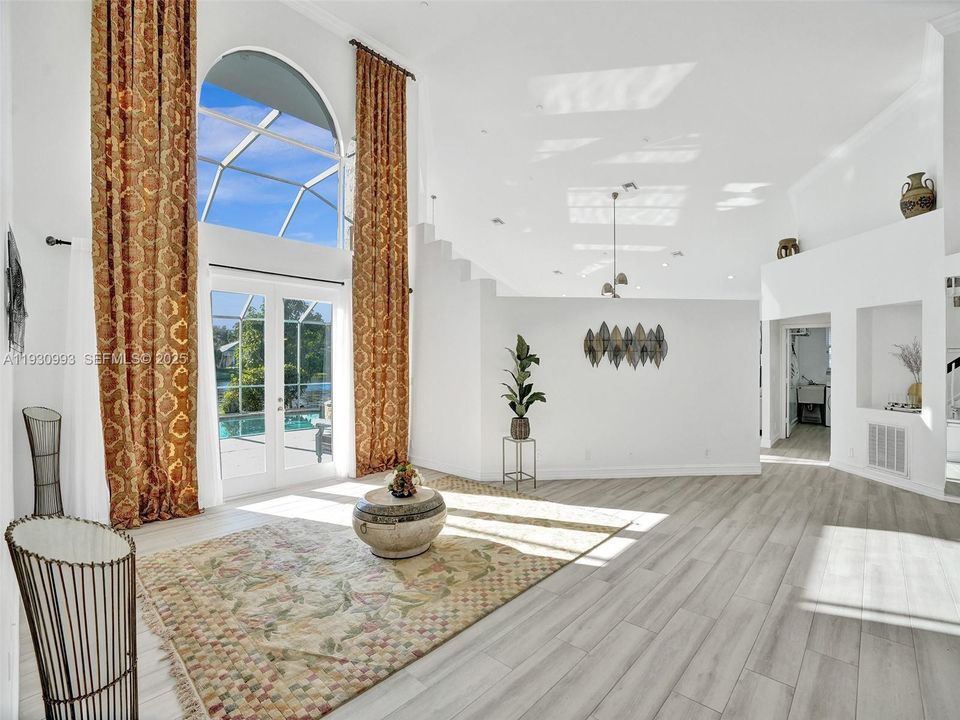 En Renta: $5,800 (5 camas, 3 baños, 3296 Pies cuadrados)