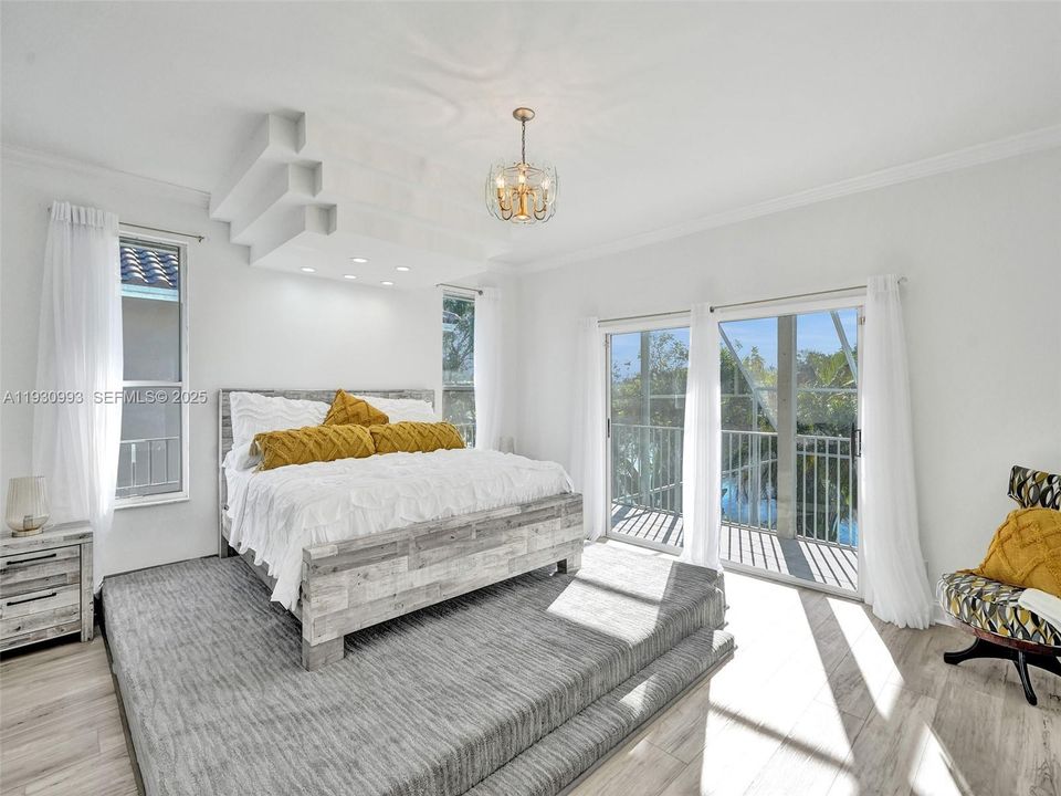 En Renta: $5,800 (5 camas, 3 baños, 3296 Pies cuadrados)